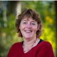 Pasfoto Ellen Leenarts